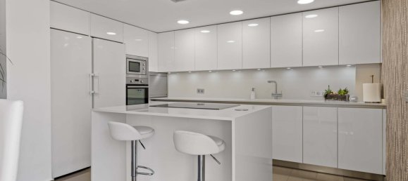 Adosado de 4 dormitorios en Marbella, Spain No. 119846 42