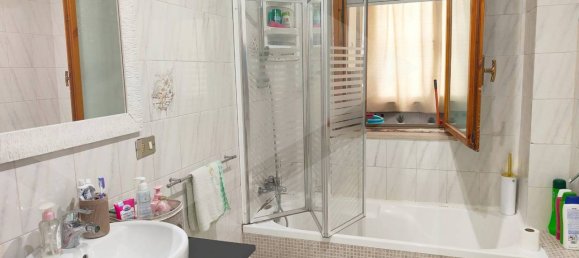Apartamento de 2 divisões em Modugno, Italy N.º 33845 10