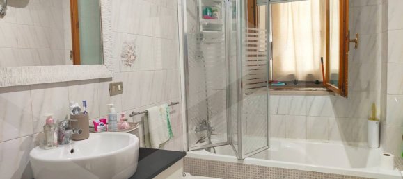 Apartamento de 2 divisões em Modugno, Italy N.º 33845 11