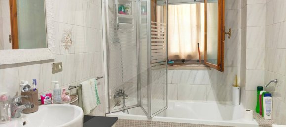 Apartamento de 2 divisões em Modugno, Italy N.º 33845 9