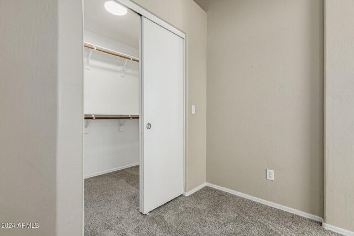 3 bedrooms House in Surprise, USA No. 399572