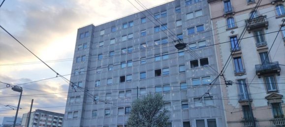 1 bedroom Apartment in Milan, Italy No. 310249 2