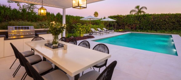 6 bedrooms House in Marbella, Spain No. 20482 5