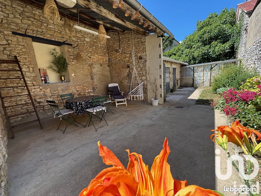 2 chambres Maison à Saint-Gaultier, France No. 235422