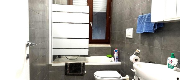 3 rooms Apartment in Frosinone, Italy No. 21111 11