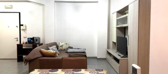 3 rooms Apartment in Frosinone, Italy No. 21111 7