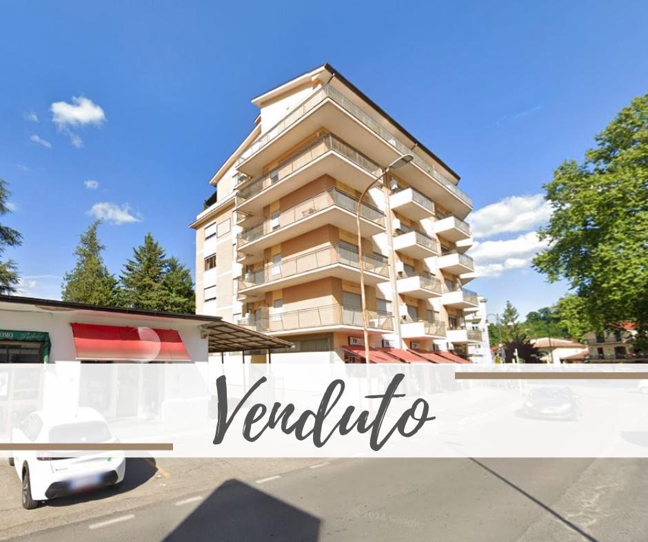 3 rooms Apartment in Frosinone, Italy No. 21111