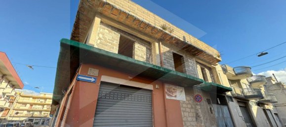 Дом с 6 комнатами в Нойкаттаро, Италия № 28453 18