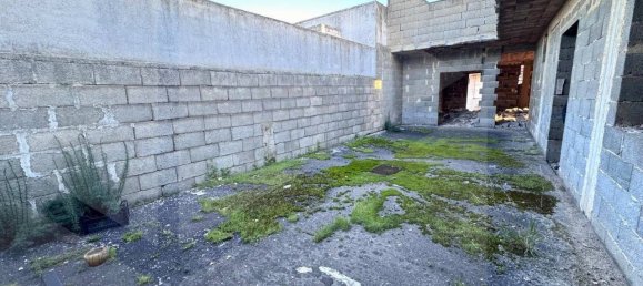 Дом с 6 комнатами в Нойкаттаро, Италия № 28453 12