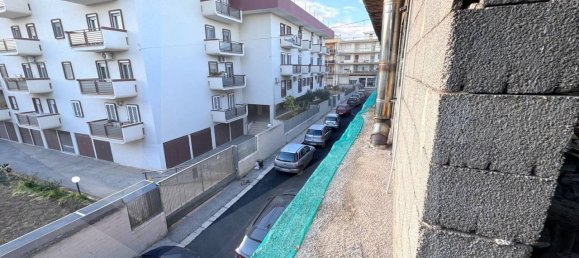 Дом с 6 комнатами в Нойкаттаро, Италия № 28453 15