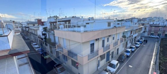 Дом с 6 комнатами в Нойкаттаро, Италия № 28453 16