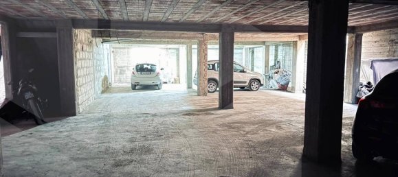 Дом с 6 комнатами в Нойкаттаро, Италия № 28453 8