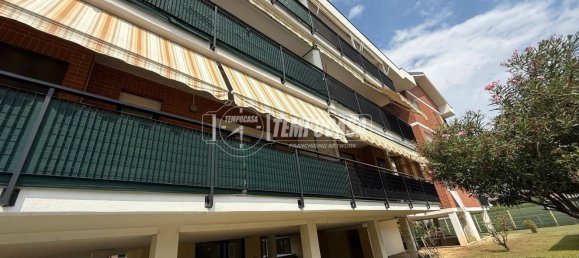 Apartamento de 4 habitaciónes en Alpignano, Italy No. 271220 2