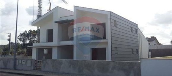 772m² Land in Coimbra, Portugal No. 188832 3