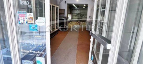 Imóvel comercial de 2 divisões em Perugia, Italy N.º 350692 6