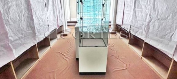 Imóvel comercial de 2 divisões em Perugia, Italy N.º 350692 11