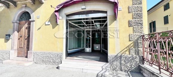 Imóvel comercial de 2 divisões em Perugia, Italy N.º 350692 3