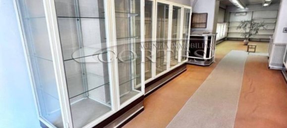 Imóvel comercial de 2 divisões em Perugia, Italy N.º 350692 24