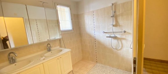 5 Schlafzimmer Villa in Occitanie, France, Nr. 339951 9