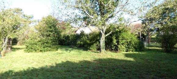 Land in Saint-Martin-d'Abbat, France No. 77220 3