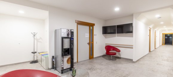  عقار تجاري في Lienz, Austria 213متر مربع رقم 216382 3