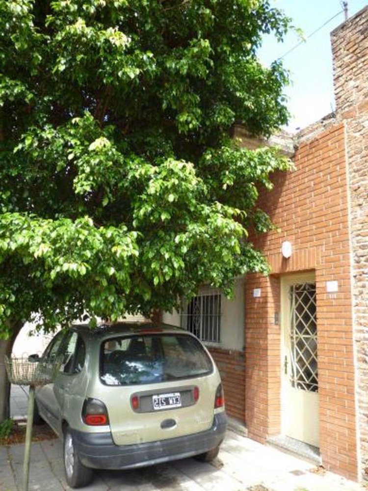 6 bedrooms Commercial property in General San Martin, Argentina No. 23823