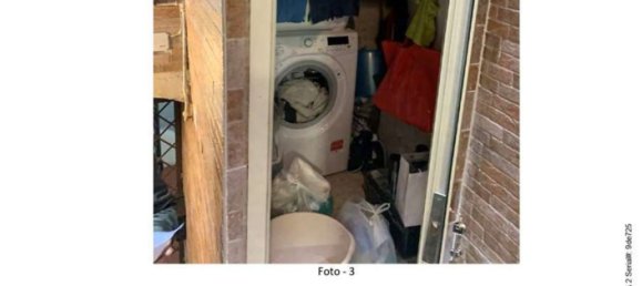 Studio in Naples, Italy No. 12501 12