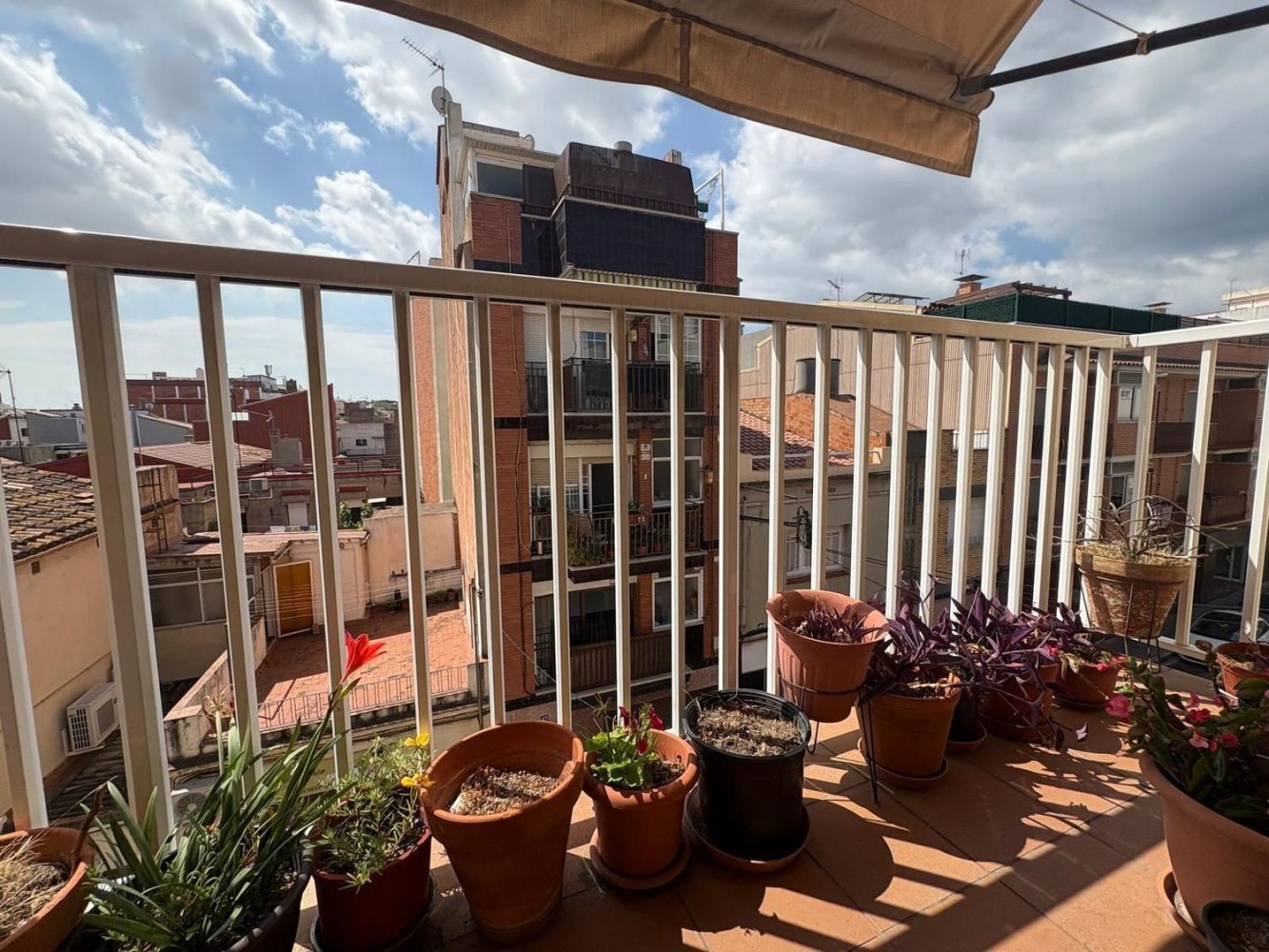 3 bedrooms Apartment in Sant Boi de Llobregat, Spain No. 137120