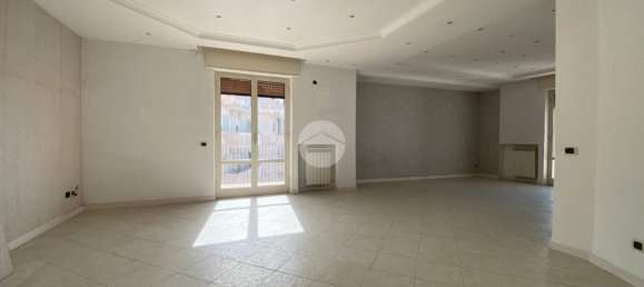3 bedrooms Apartment in San Giorgio a Cremano, Italy No. 333005 4