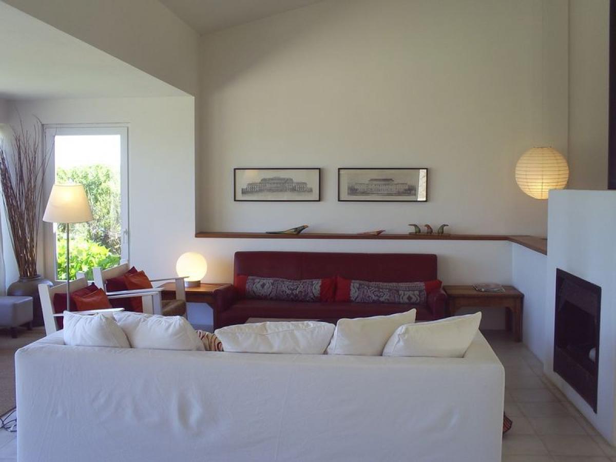 4 bedrooms House in Maldonado, Uruguay No. 9378