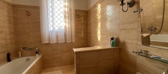 4 bedrooms Villa in Seravezza, Italy No. 371616 14