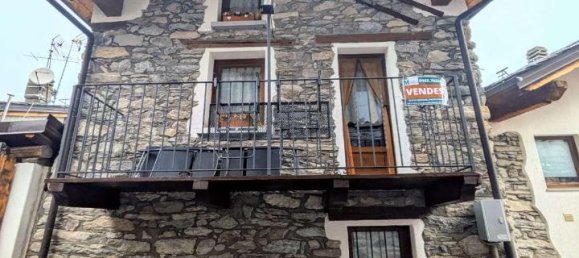 3 rooms House in Fenis, Italy No. 139108 4