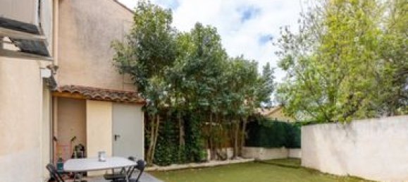 3 bedrooms House in Marseille, France No. 318638 2