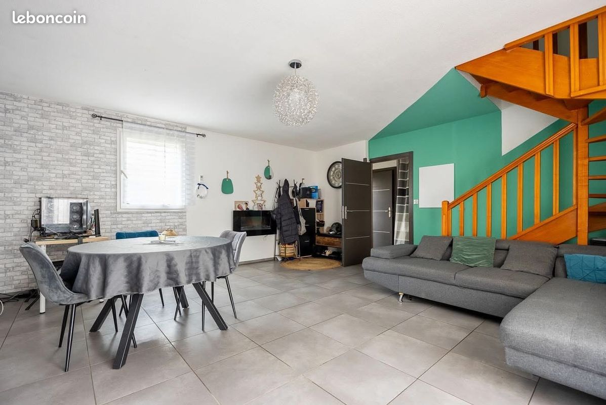 3 bedrooms House in Marseille, France No. 318638