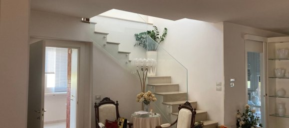 Пентхаус с 6 комнатами в Пезаро, Италия № 196597 9