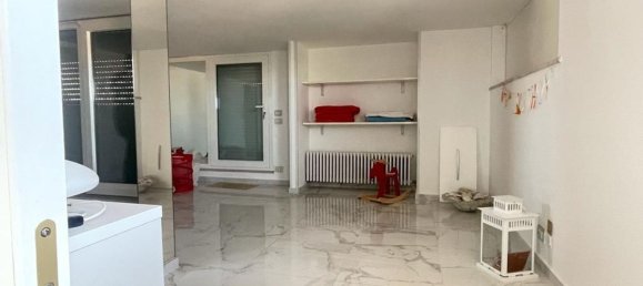 Пентхаус с 6 комнатами в Пезаро, Италия № 196597 29