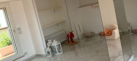 Пентхаус с 6 комнатами в Пезаро, Италия № 196597 12