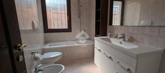 2 bedrooms Apartment in Venice, Italy No. 60164 7