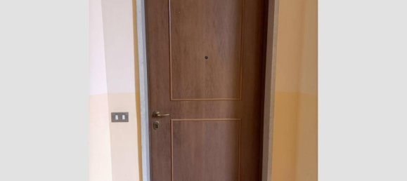 Квартира с 4 комнатами в Серравалле Сезия, Италия № 18098 5