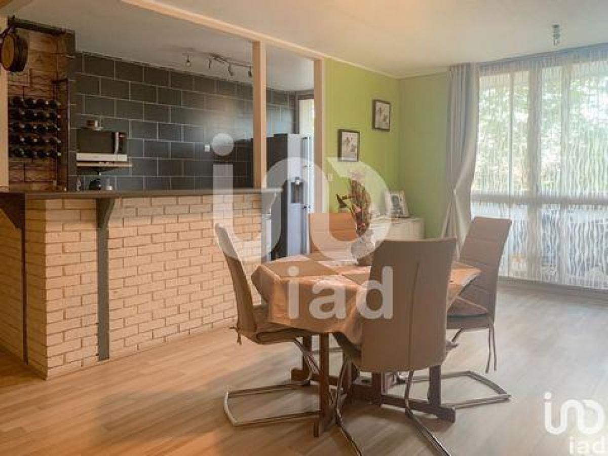 2 bedrooms Condo in Villepinte, France No. 35750