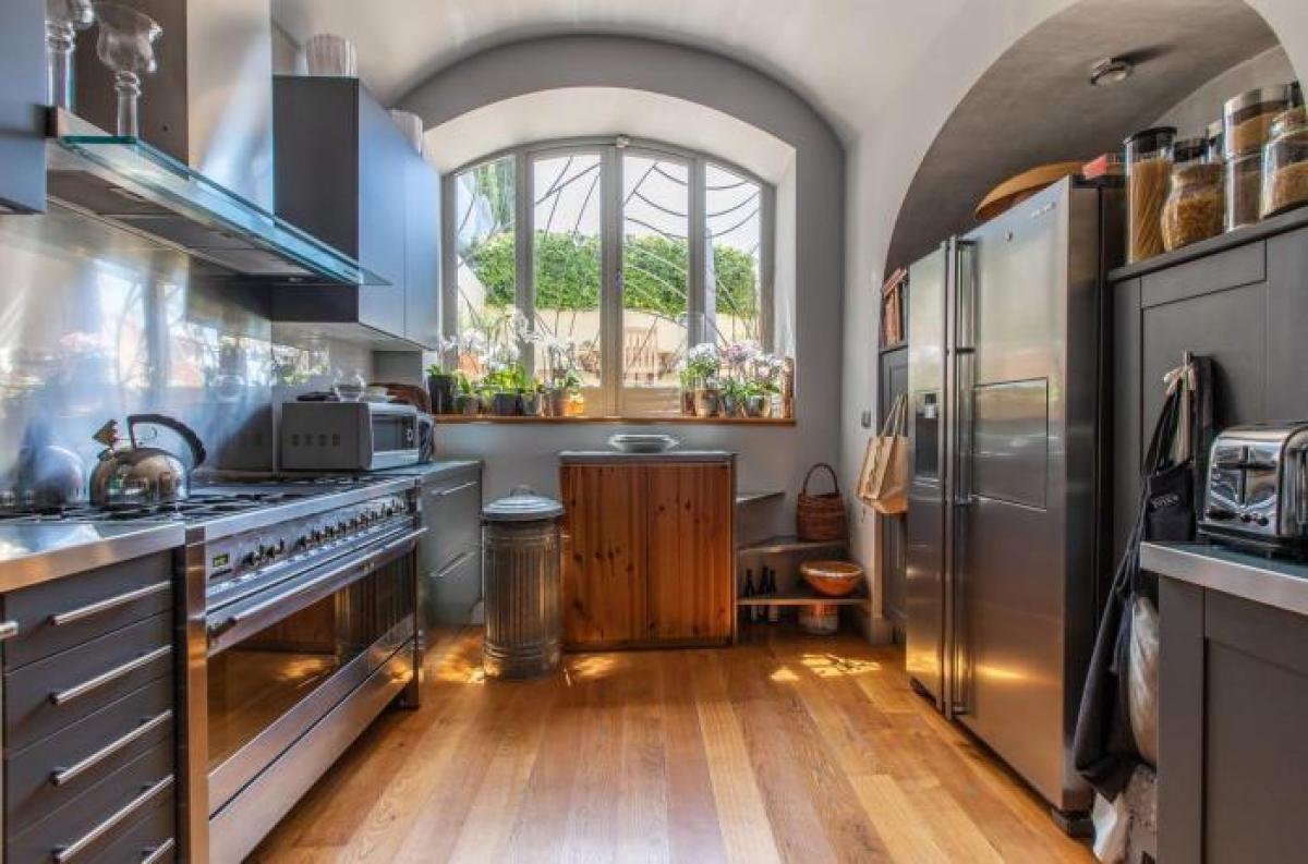 3 bedrooms Apartment in Nice, France No. 2671