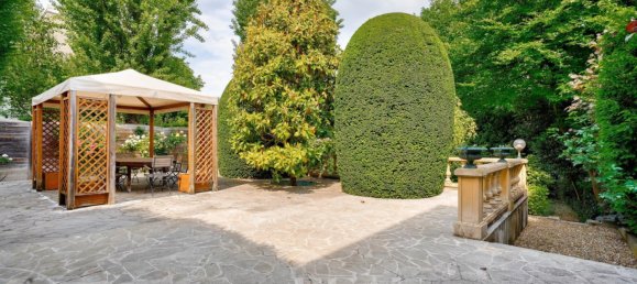 4 bedrooms House in Saint-Cloud, France No. 347319 10