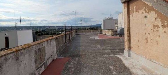 Edificio de 5 habitaciónes en Floridia, Italy No. 356416 8