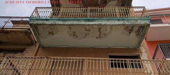 Edificio de 5 habitaciónes en Floridia, Italy No. 356416 3