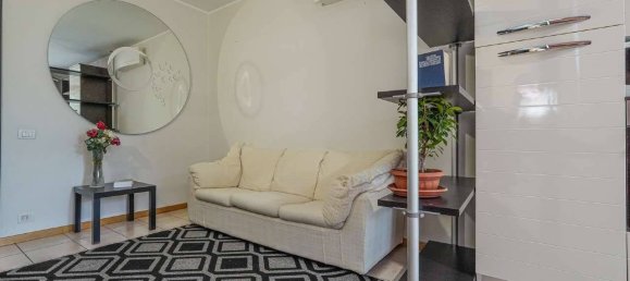 1 bedroom Apartment in Bergamo, Italy No. 271392 3