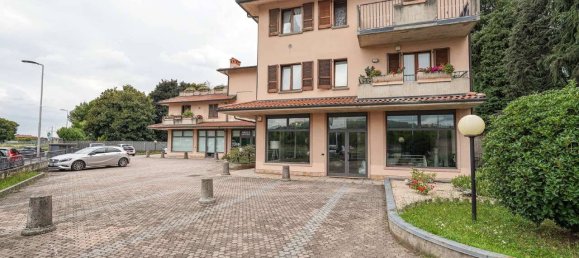 1 bedroom Apartment in Bergamo, Italy No. 271392 23