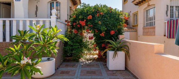 Villa de 3 dormitorios en Alicante, Spain No. 173993 25