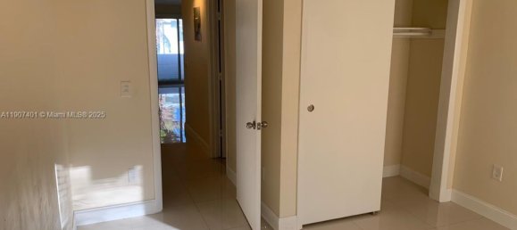 1 غرف نوم فيلا في Miami, الولايات المتحدة رقم 614865 12