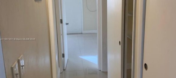 1 غرف نوم فيلا في Miami, الولايات المتحدة رقم 614865 8