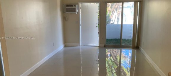 1 غرف نوم فيلا في Miami, الولايات المتحدة رقم 614865 2